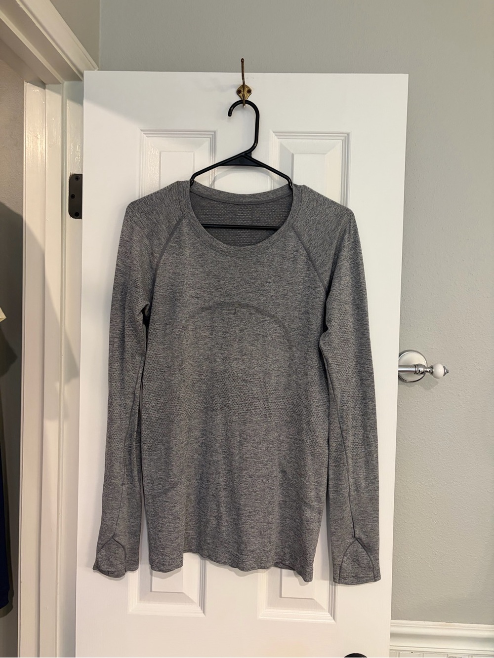 Lululemon Swiftly Tech Long Sleeve Athletic Top Gray Size 10